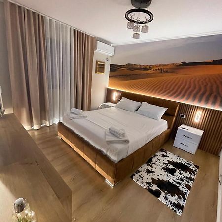 Superior 2Br Apartment 티라나 외부 사진