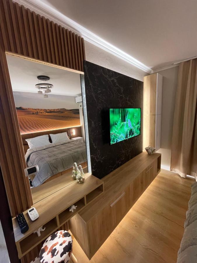 Superior 2Br Apartment 티라나 외부 사진